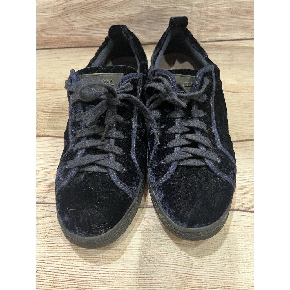 EARTH Zinnia Navy Blue velvet sneakers Women’s Size 7 - Picture 2 of 8